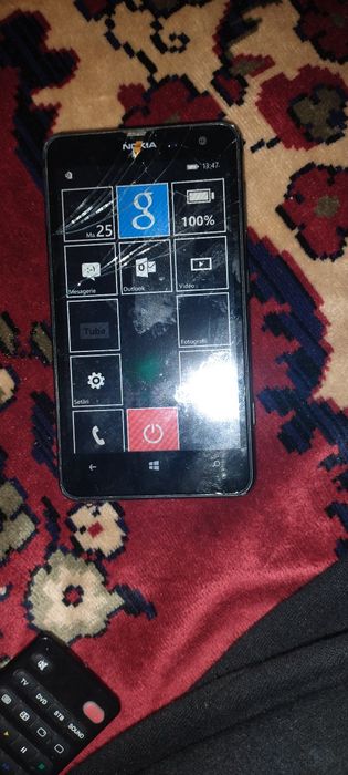 telefon Nokia, funcționează bine, ecranul fisurat,ne codat.