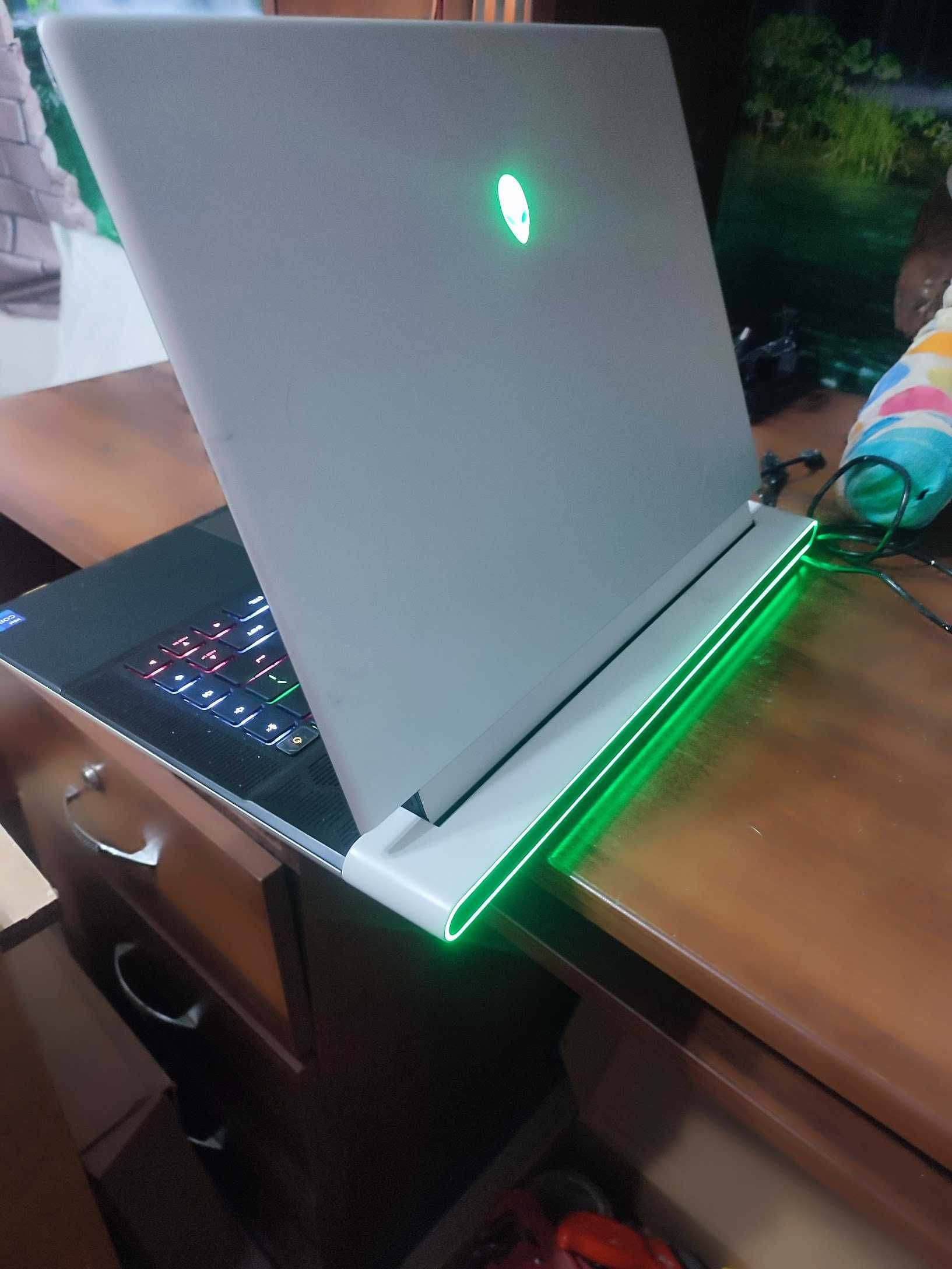 Игровой ноутбук Dell Alienware X16