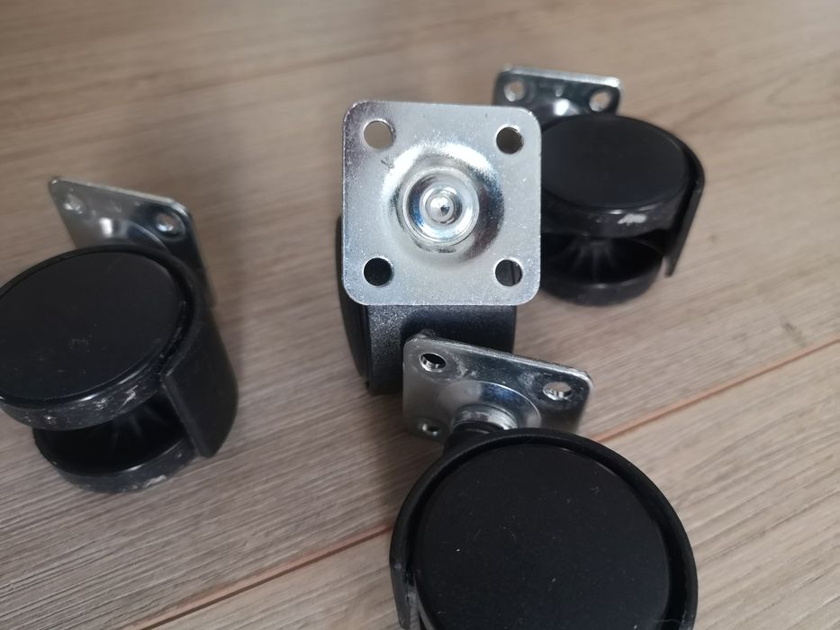 Set de 4 roti de mobilier, cu mecanism rotativ, 40mm