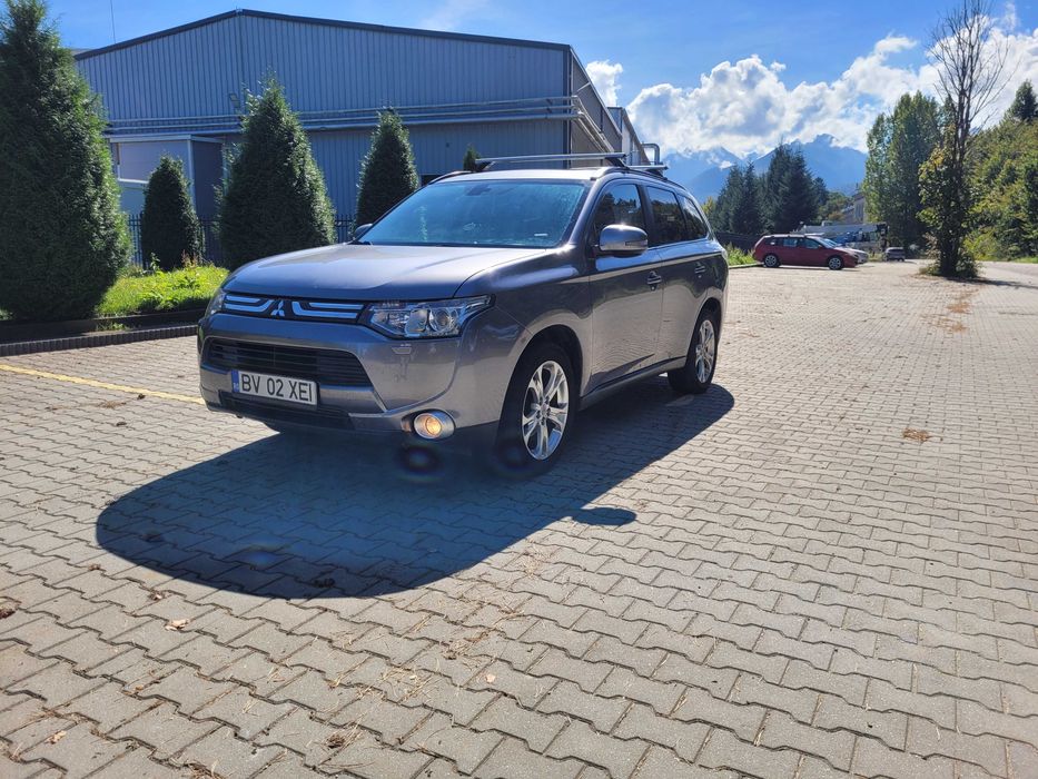 Mitsubishi outlander 3