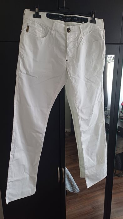 Бял пантаон Armani Exchange , номер 34