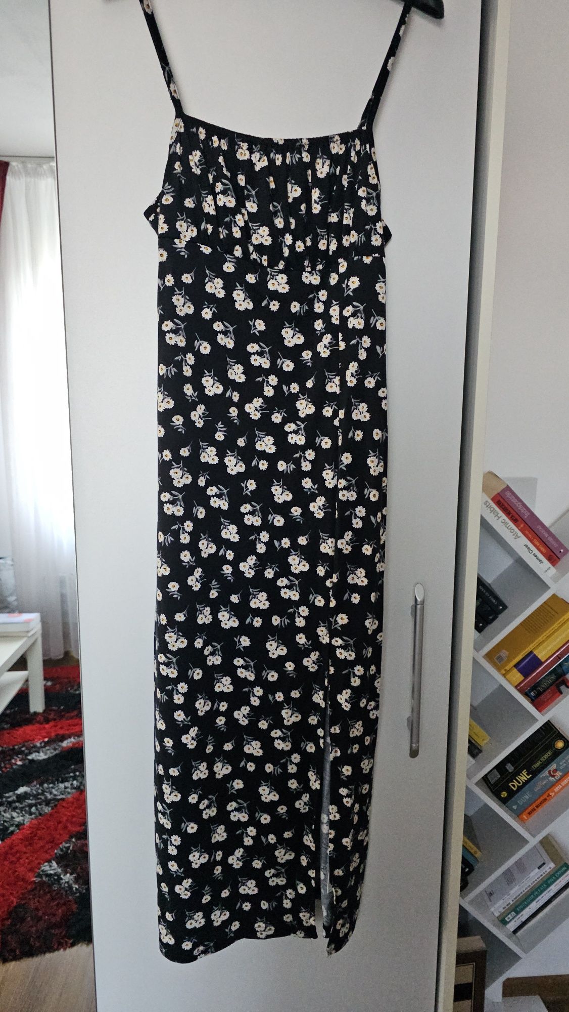 Rochie de vara cu model floral, mărimea S - nepurtata