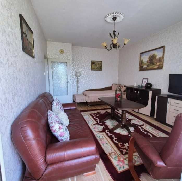 Дава се под наем Двустаен апартамент в София, Изток - 50 кв.м за 445 € - Снимка #1