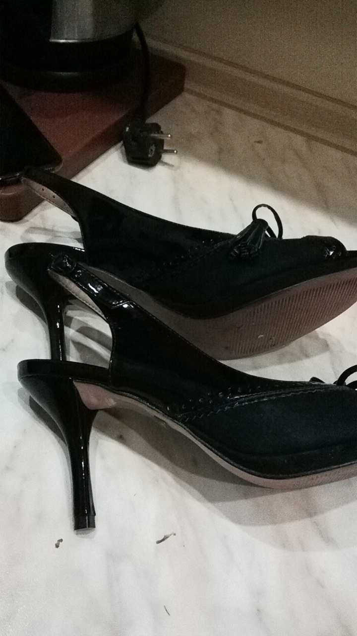 Елегантни дамски  обувки марка  "BUFALLO"