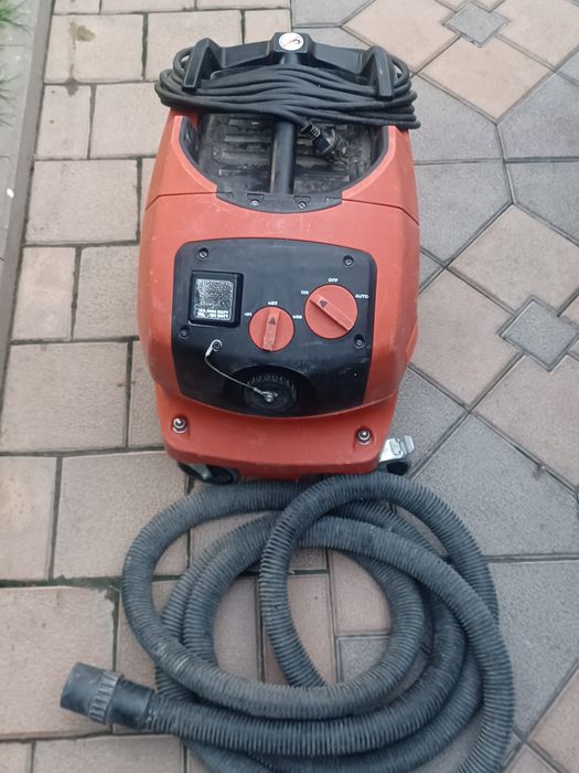 Aspirator industrial HILTI VC  20-UM ca și nou