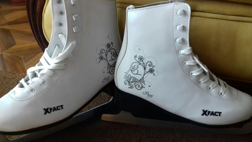 Patine noi Nefolosite Marimea 41,42