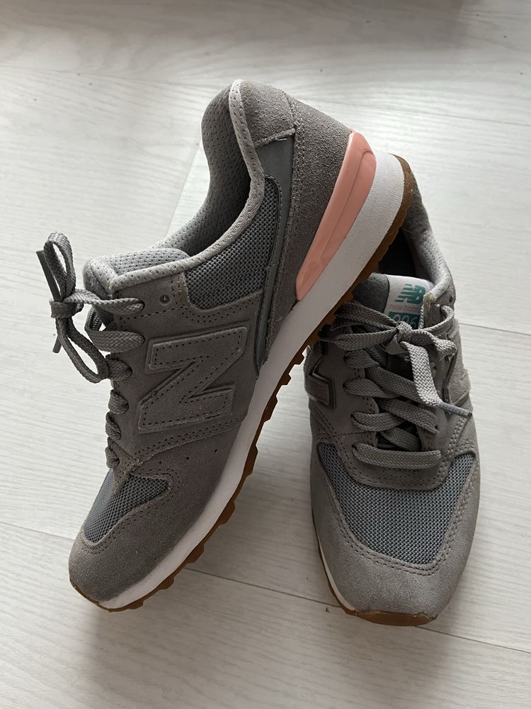 Adidasi New Balance Dama