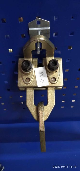 скоби за автотенекиджийски дозер