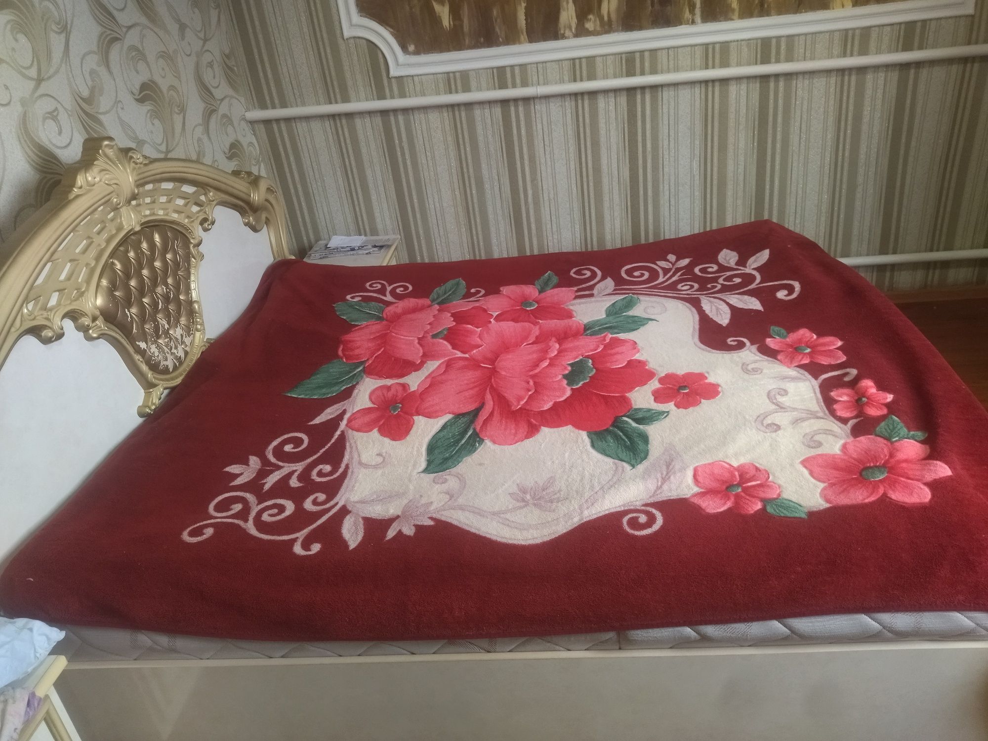Спальный (төсек)