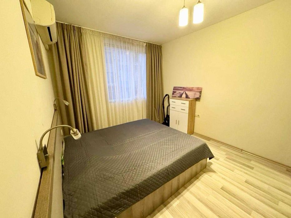 Дава се под наем Двустаен апартамент в Бургас, Лазур - 55 кв.м за 459 € - Снимка #12