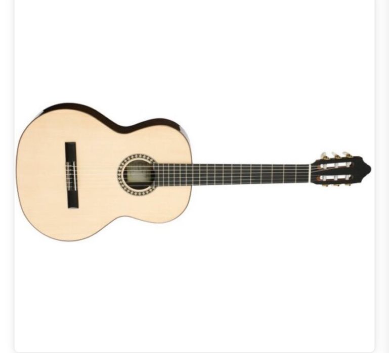 Класическа китара марка Кремона, серия Artist, модел Romida RD-S