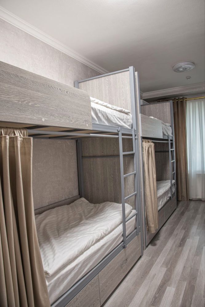 Продаются 31штука 2х этажных кроватей с матрасом