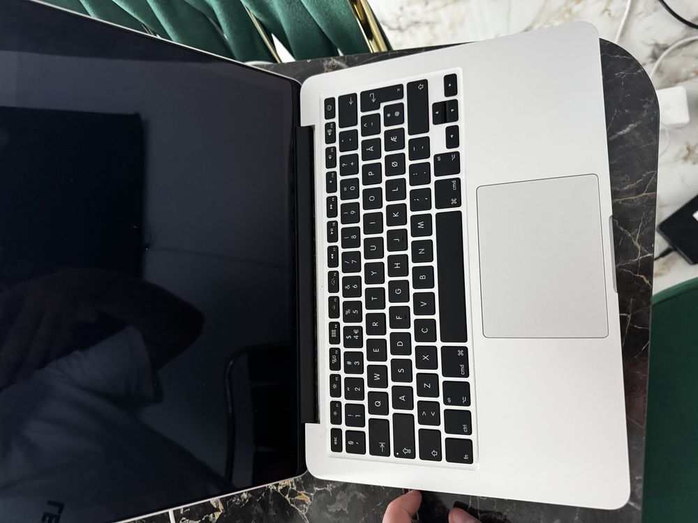 MacBook Pro (Retina, 13-inch, Early 2015)