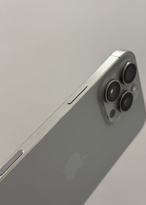 iPhone 16 Pro Max 512GB Titanium Black & Natural Neverlocked