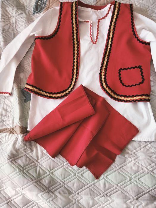 Народна носия за момче 6-7г.