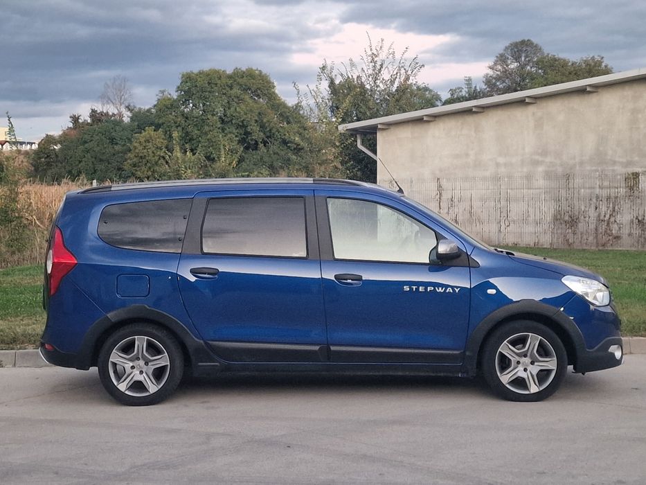 Dacia Lodgy Stepway 2022 - 7 Locuri - TVA Deductibil - Schimb
