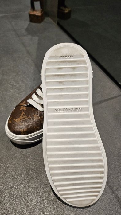Louis Vuitton Нови 37