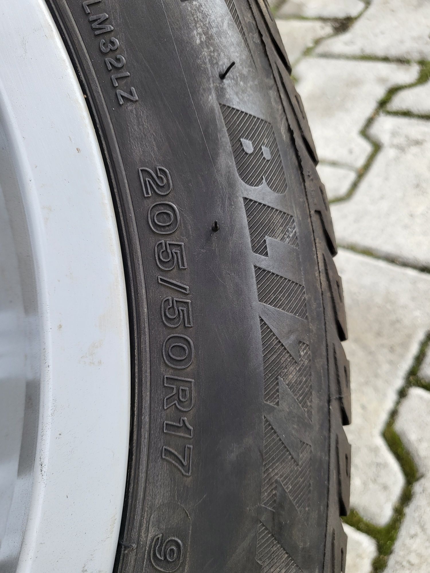 Jante aliaj Audi R17, anvelope iarna Bridgestone 205 50 17