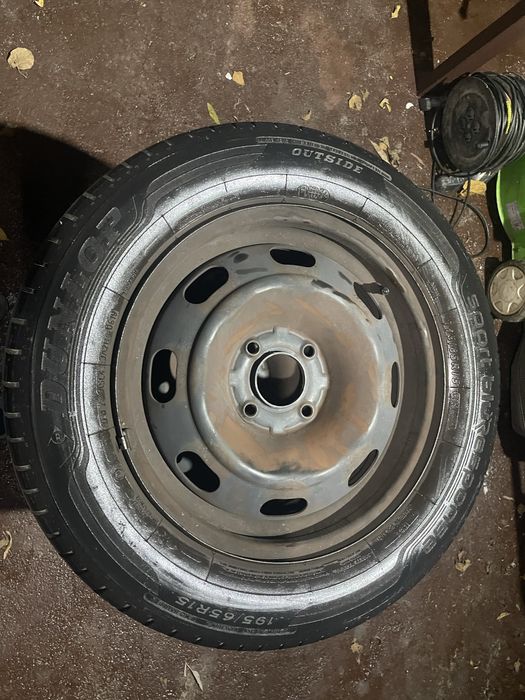 Jante + anvelope Dunlop vara 196 65 15