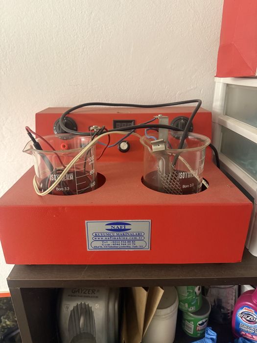 Уред за родиране на метали, злато и сребро