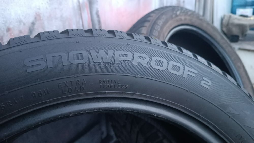 215/55/17 Nokian Дот 1823