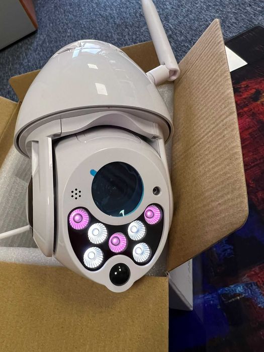 Camera Supravehere Rotativa 360 Sunet & Lumini