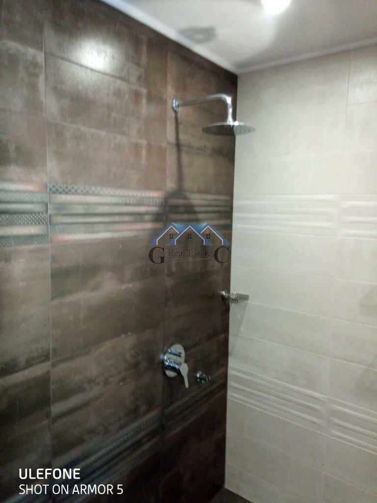 Продава се Къща в Варна, Левски - 245 кв.м за 1919 €/кв.м - Снимка #15