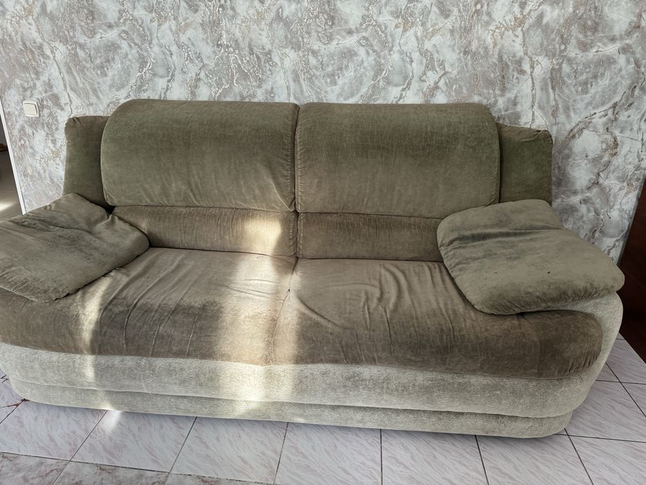 Продам диван с креслом