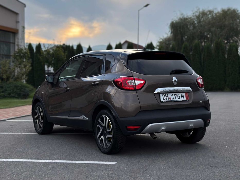 Renault Captur Helly Hansen – 1.5 dCi 90 CP 2015