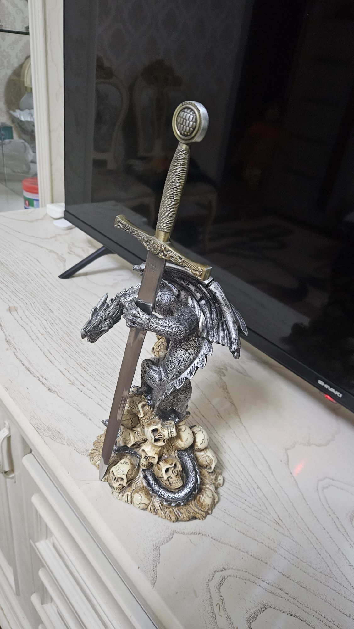 Suvinir antikvar drakon