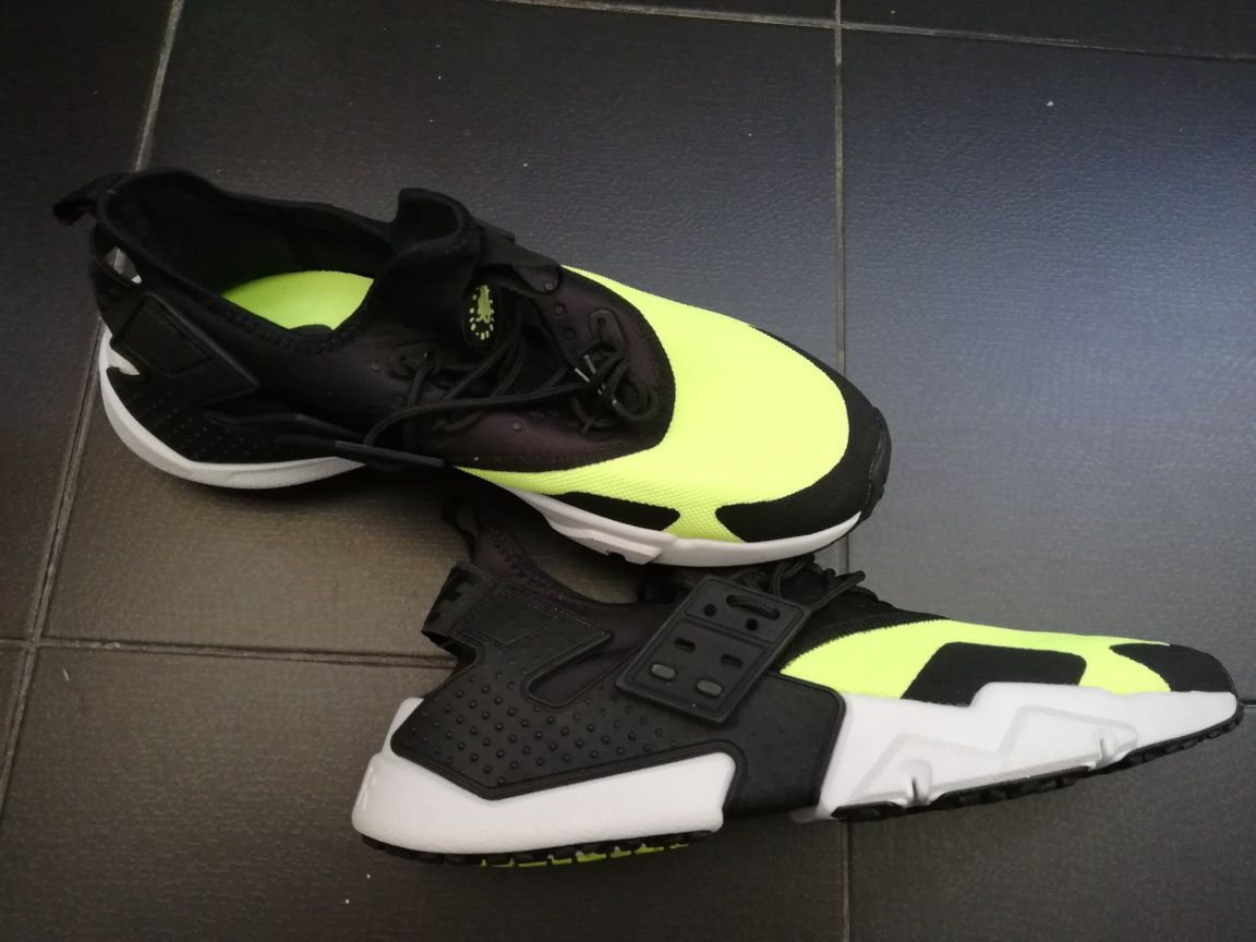 Sneaker low 'AIR HUARACHE'Nike Sportswear pe Negru