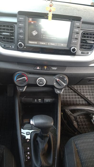 Киа Стоник  Kia Stonic