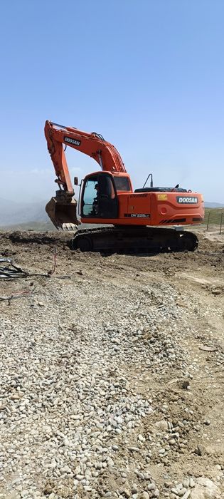 Gusenichniy Ekskavator xizmati va boshqa