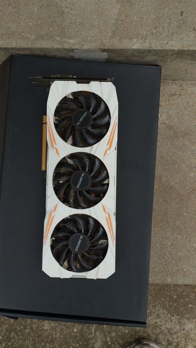 Видео карта GIGABYTE