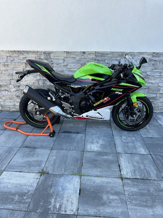 Kawasaki Ninja 125 R/2022 A1 impecabil
