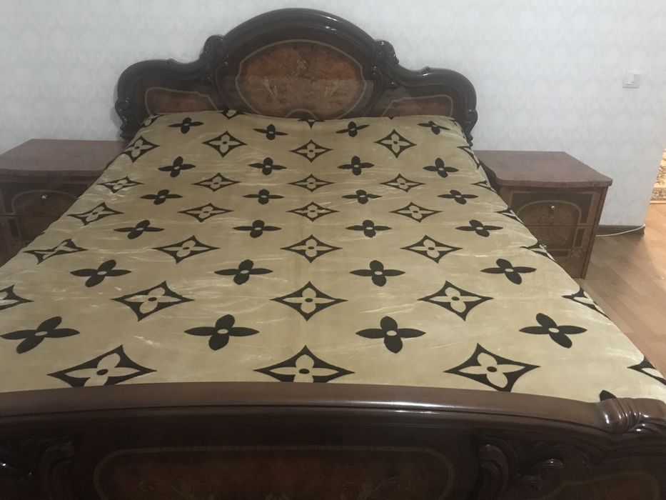 Спальный гарнитур