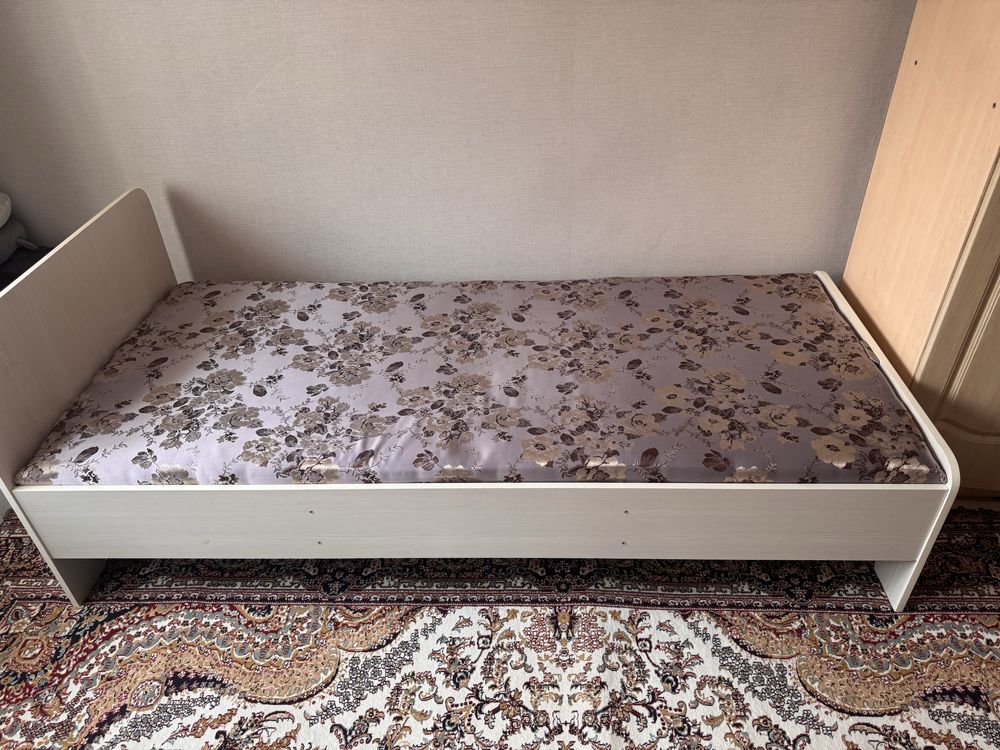 Продам однаспальную кровать