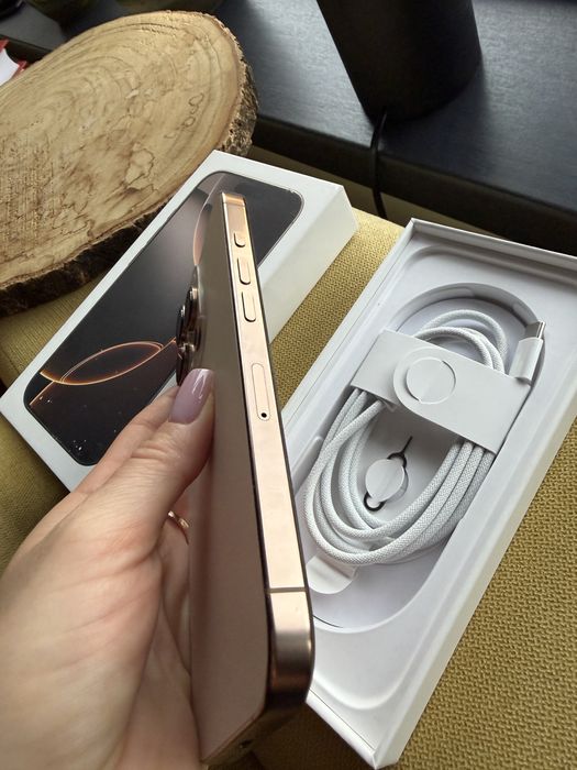 iPhone 16 Pro 128gb Desert Titanium