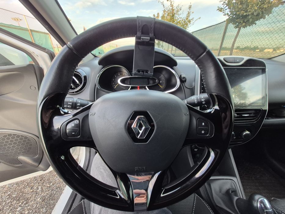 Vand Renault Clio Estate URGENT