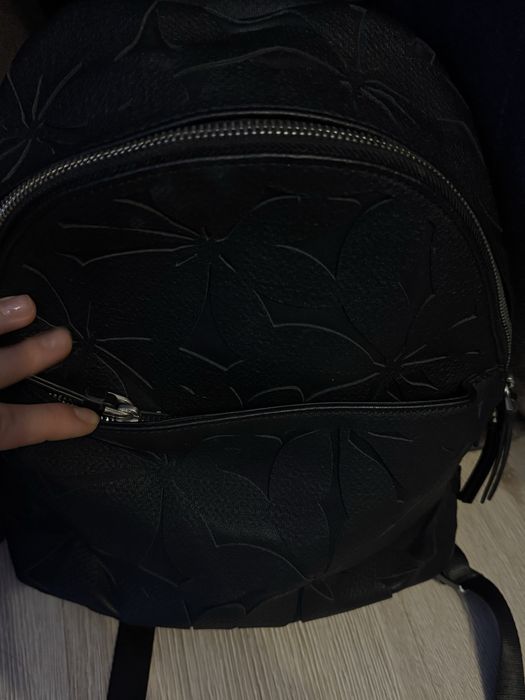 Черна раница Desigual