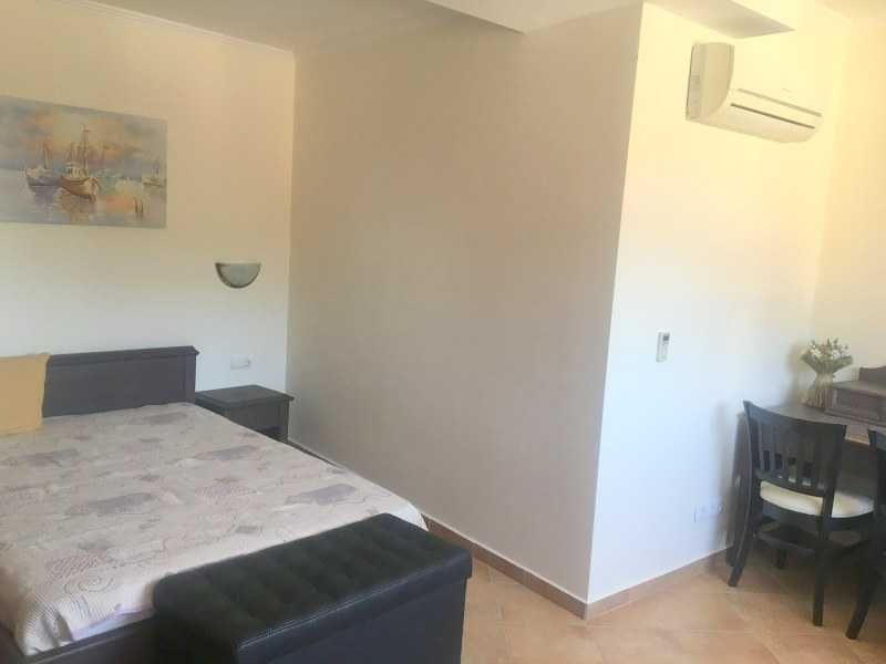 Продава се Тристаен апартамент в к.к. Елените - 230 кв.м за 587 €/кв.м - Снимка #2