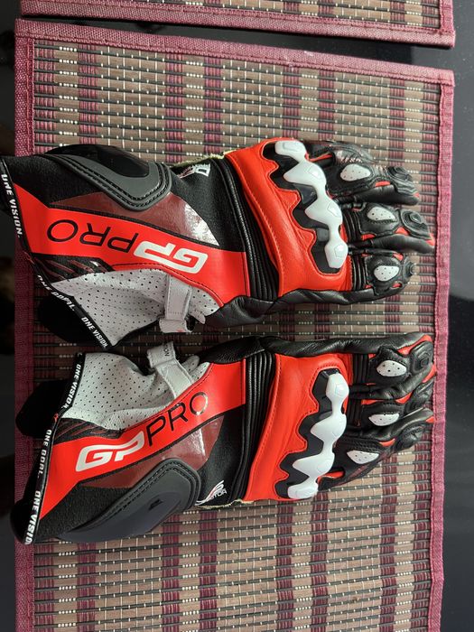 Alpinestars gp pro r4