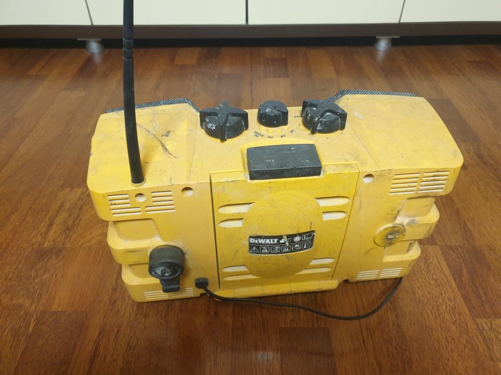 Radio Dewalt de santier