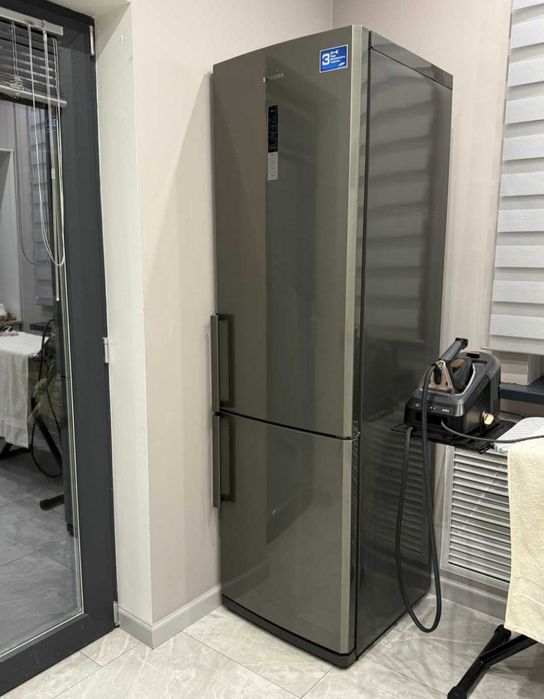 Срочно бесплатно ХОЛОДИЛЬНИК