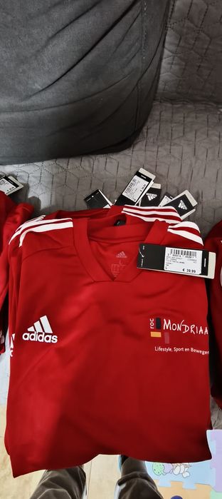 Hanorac,bluza tricouri Adidas originale