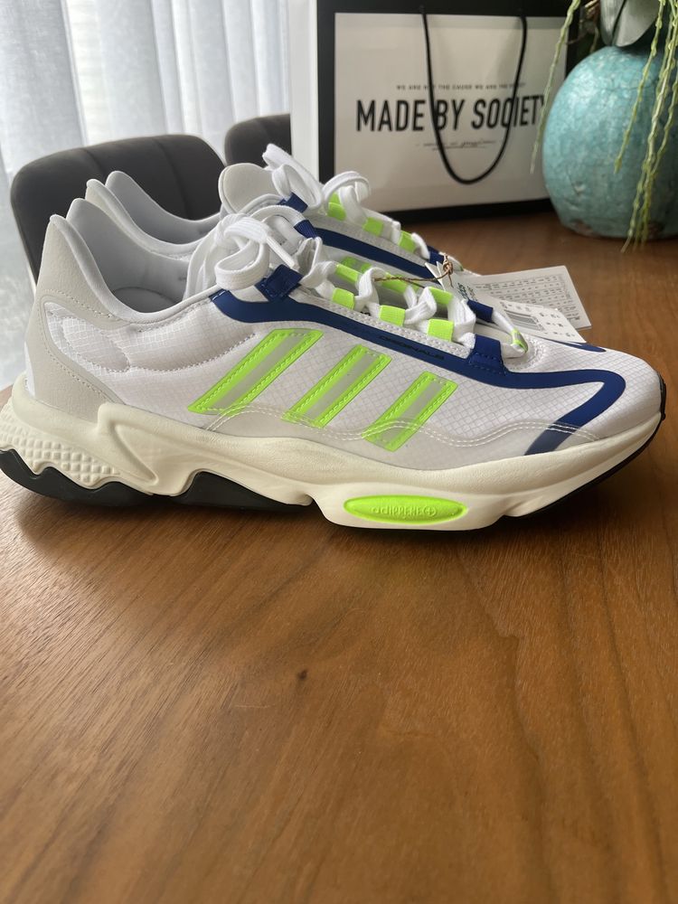 Adidas barbati Ozweego Pure 44 2/3 noi