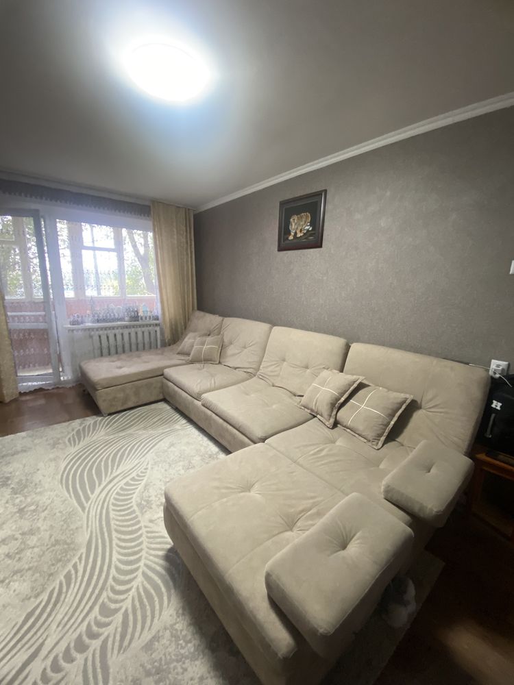 Продам диван в отличном состоянии
