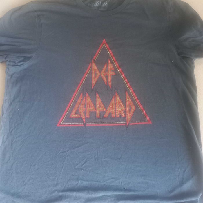 Оригинална тениска на Def Leppard