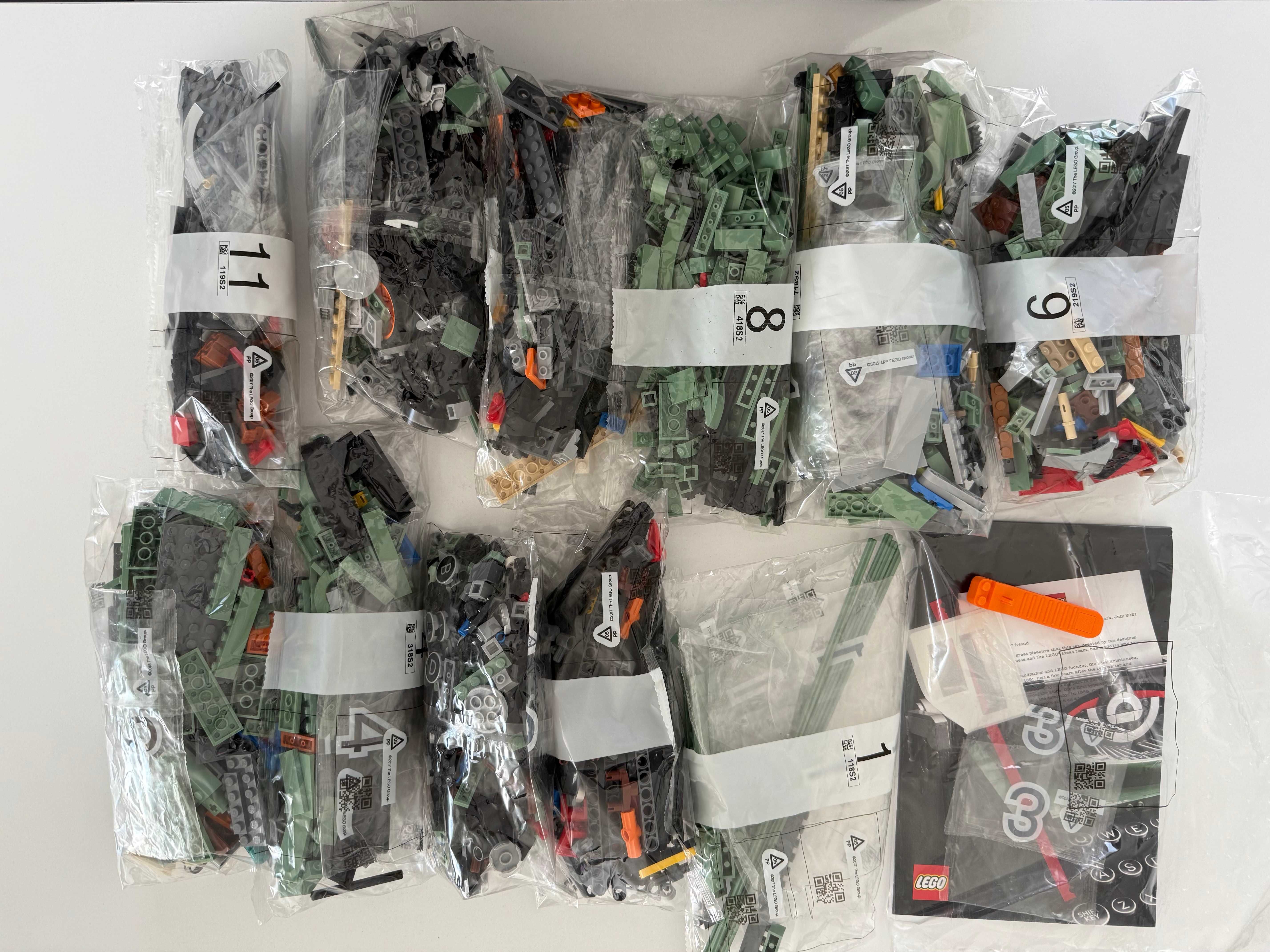 Продавам LEGO 21327 Ideas Typewriter