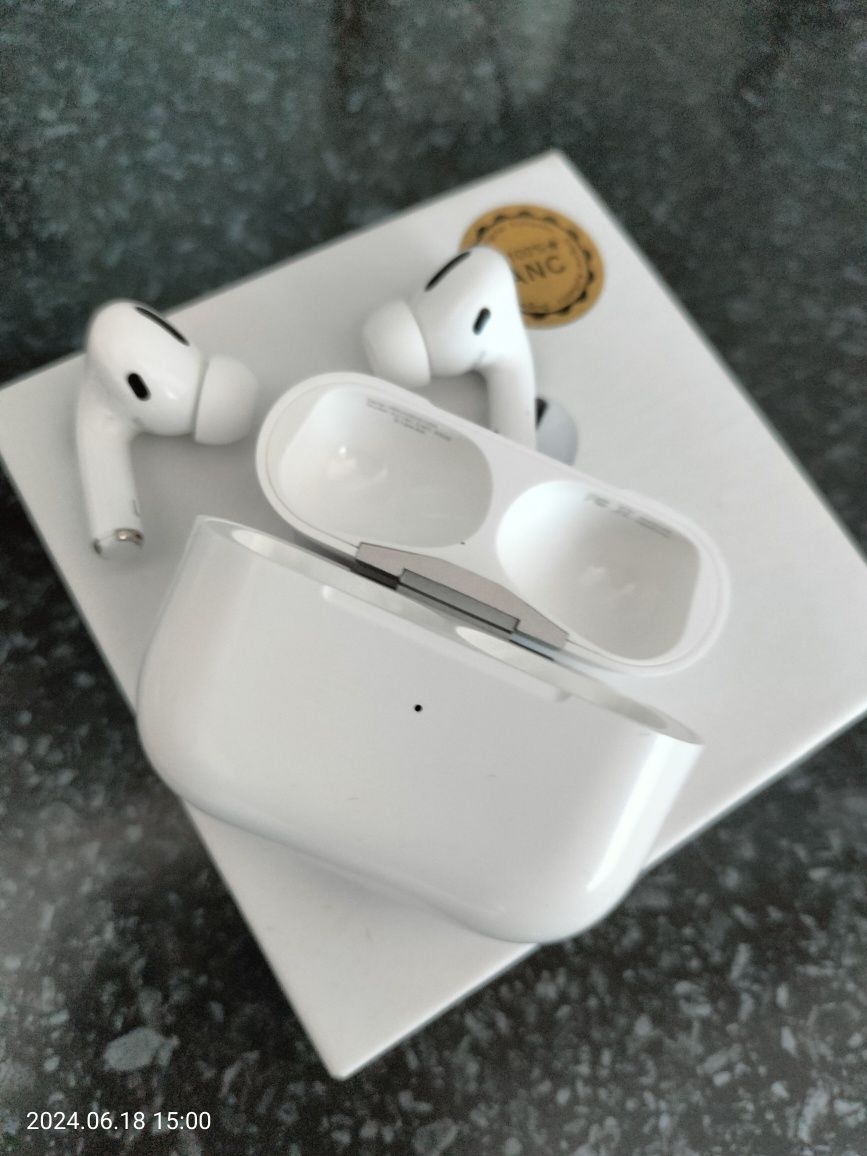 AirPods Pro yangi